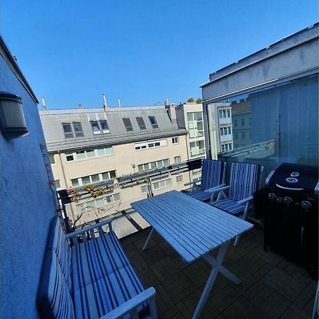 Sonnige Terassenwohnung Вена Экстерьер фото